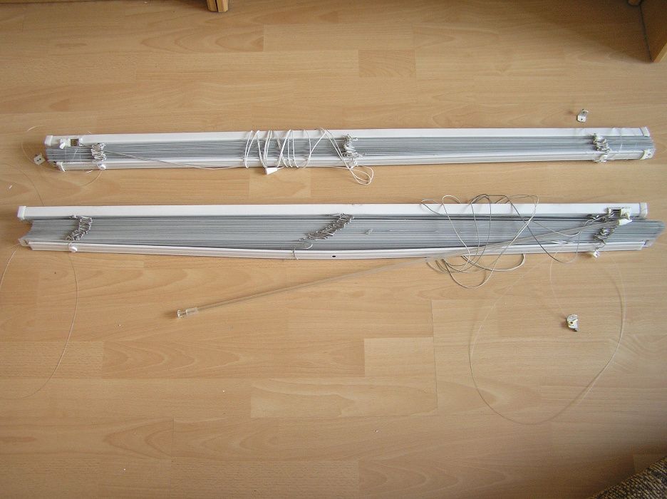Żaluzja (żaluzje) okienna, aluminiowe białe 110x160cm, 25mm