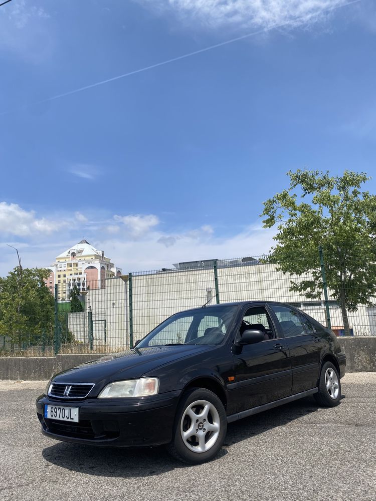 Vendi Honda civic 1.4