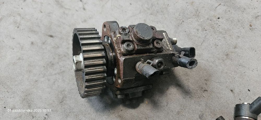 Pompa wtryskowa paliwa Chevrolet Nubira Lacetti 2,0 TCDI VCDI 89kW 121KM 2008r 96440341