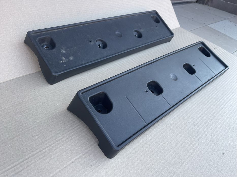 Ford Mustang Mach E подіум під номер