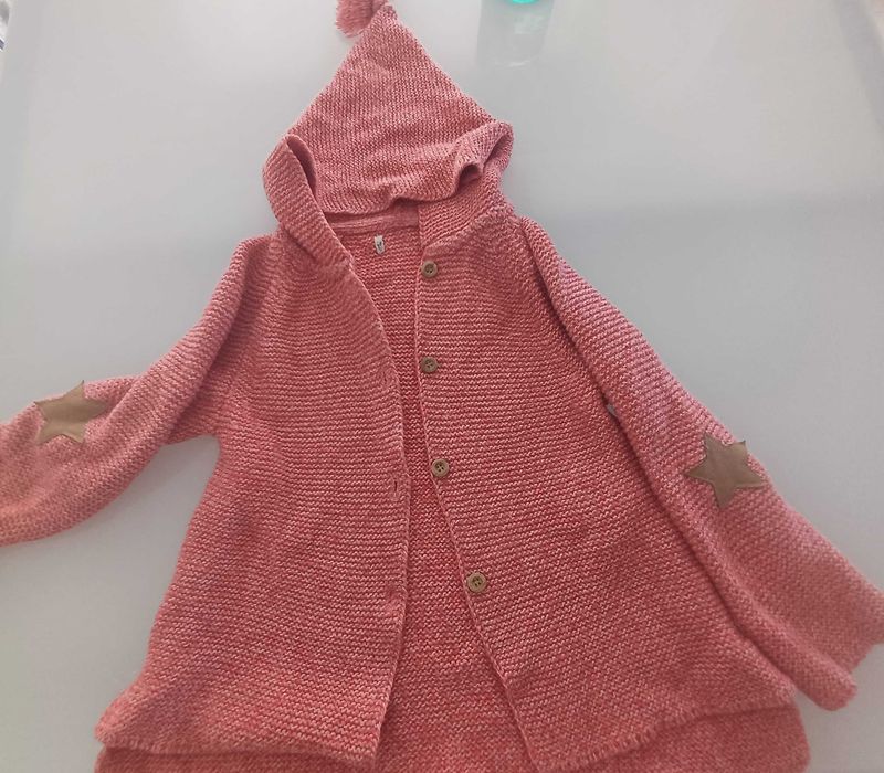 Casaco malha tamanho 5 anos em excelente estado