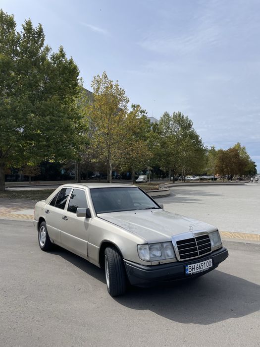 Mersedes benz w124