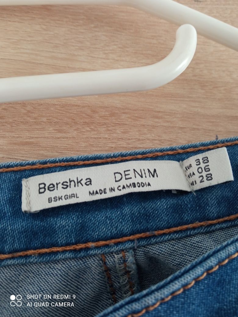 Spodnie Bershka 38M