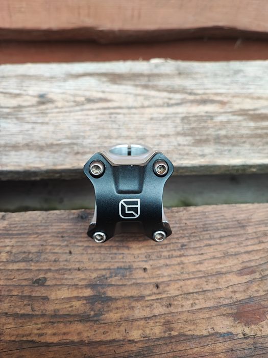 Mostek rowerowy Gravity Light 40mm 31.8 alu