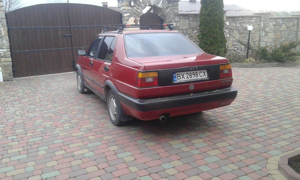 Volkswagen Jetta 1.6 бензин