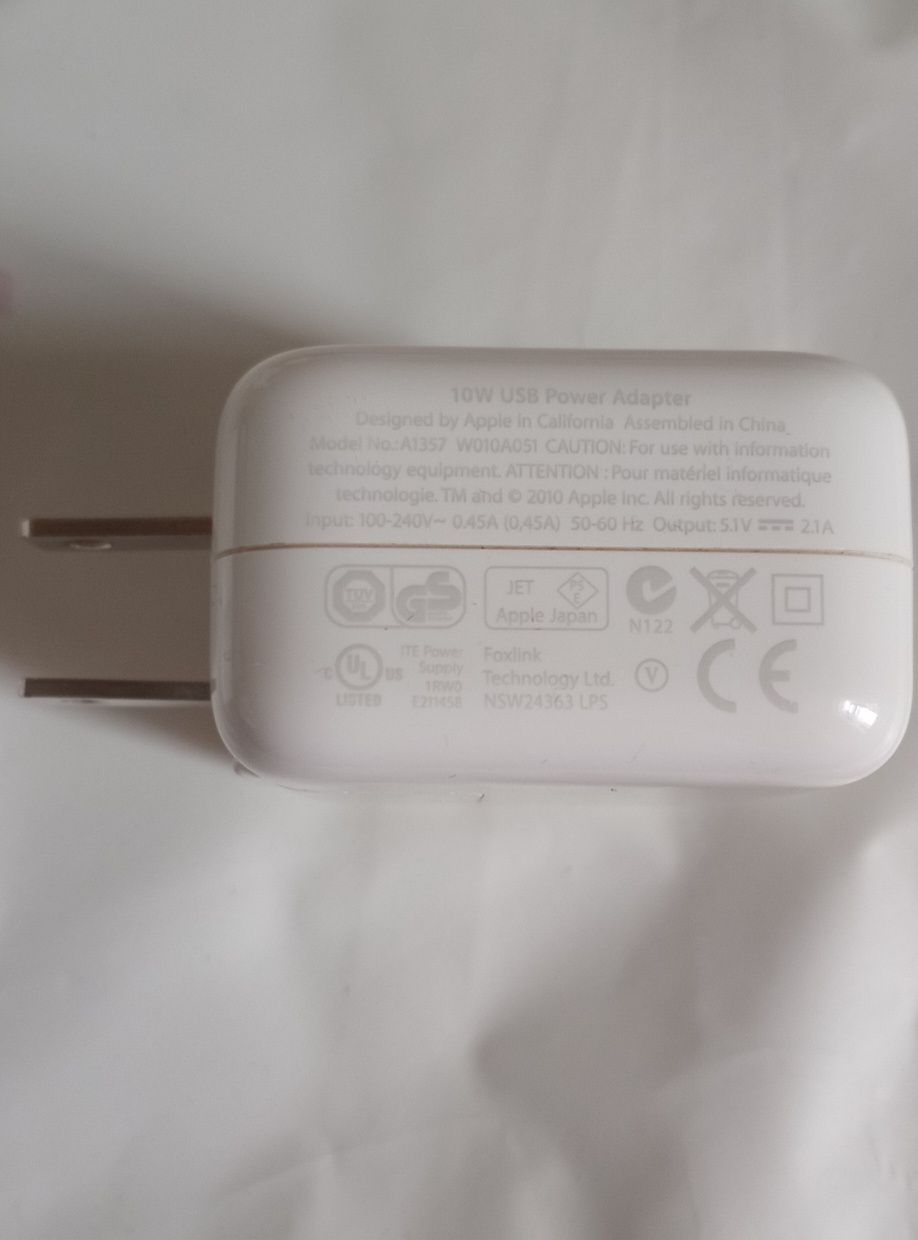 Оригинальное зарядное устройство Apple iPhone iPad