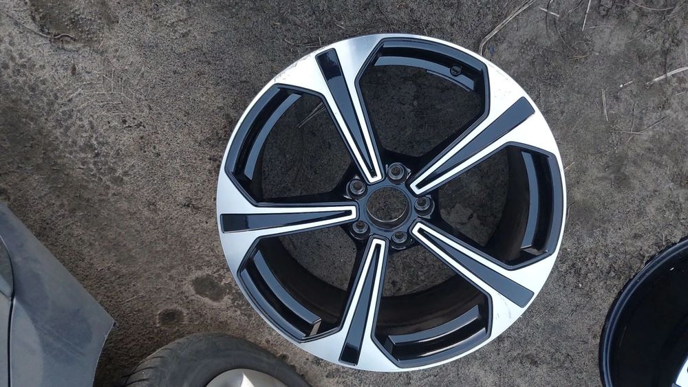 MERCEDES E KLASA W214 214 NIGHT PAKIET 8,5x19 ET33,5 5X112 A2144013600