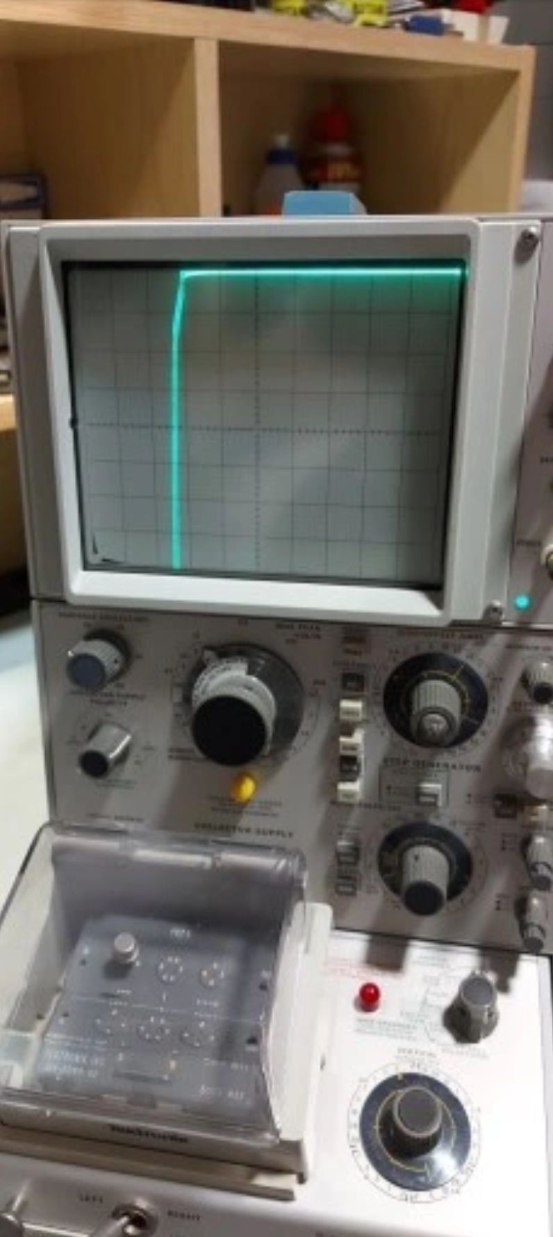 Charakterograf Tektronix 577 z przystawka typ. 177