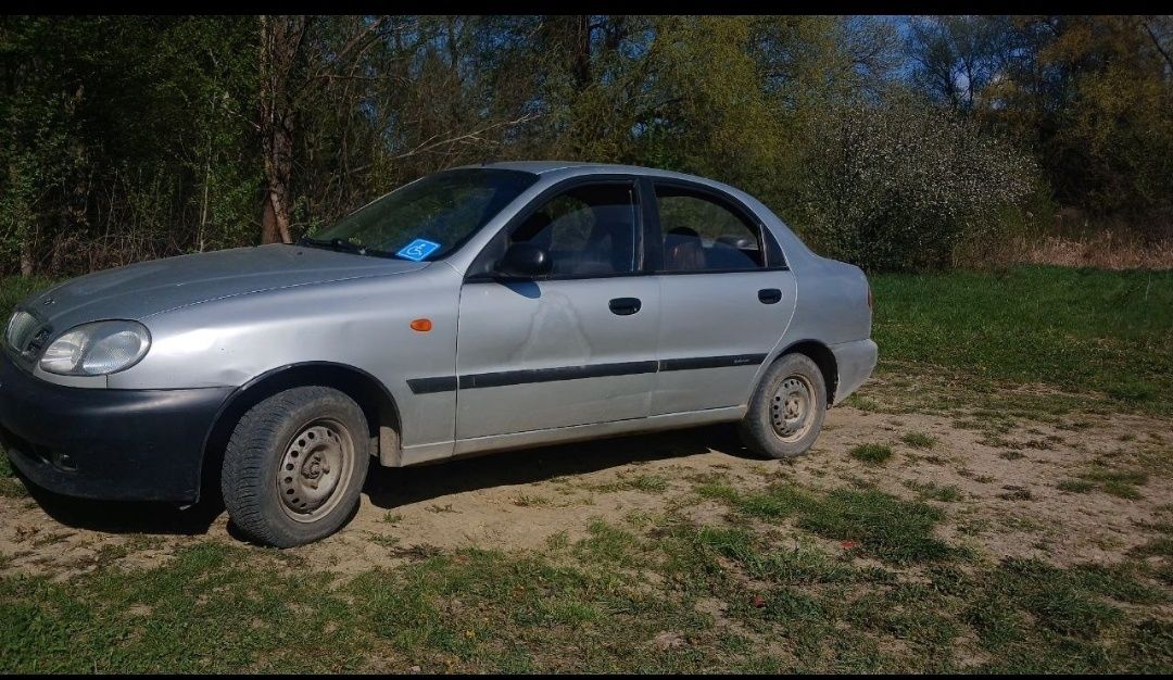 Продам авто , на ходу 1.3 сенс.