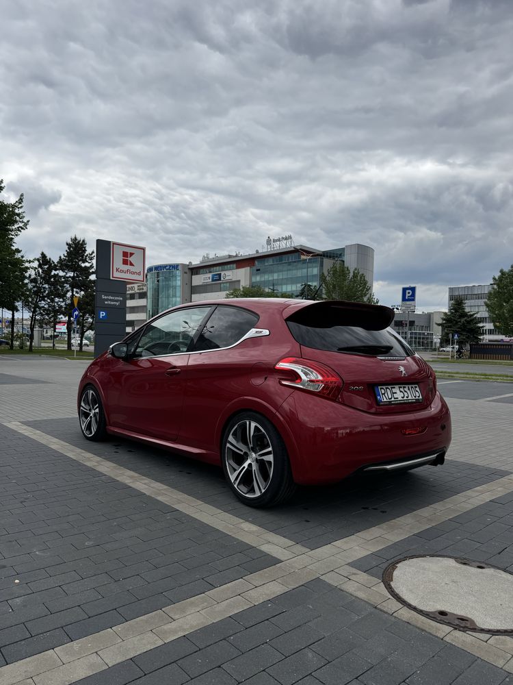 Peugeot 208 1.6 GTI