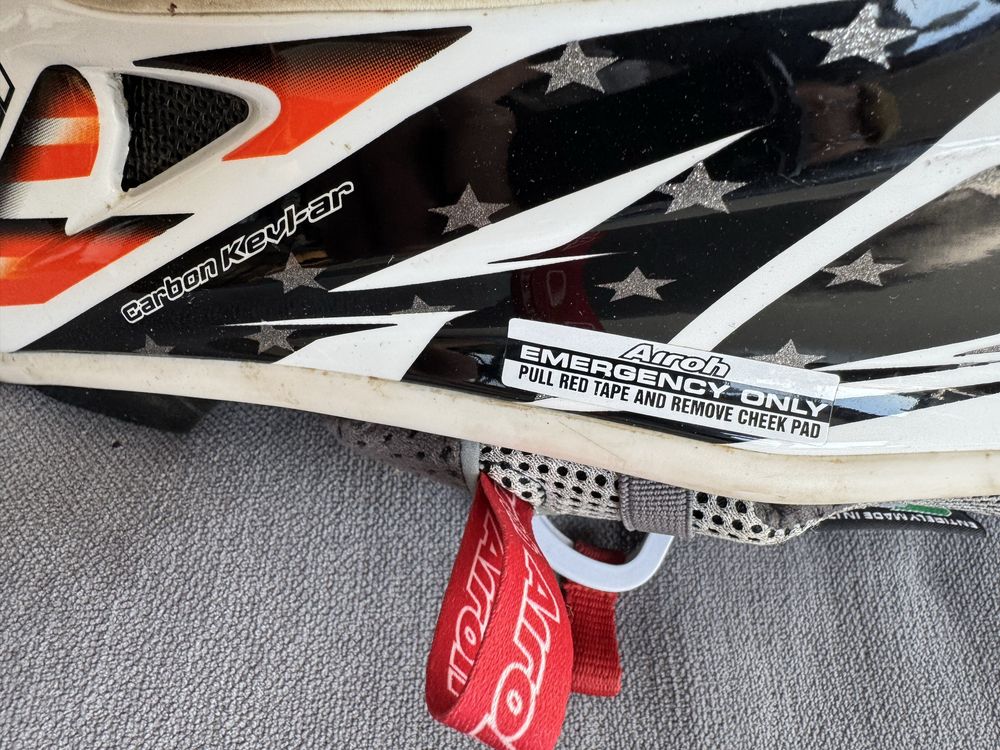 Airoh Aviator Carbon Kewlar r. 55-56 / S / kask motocross