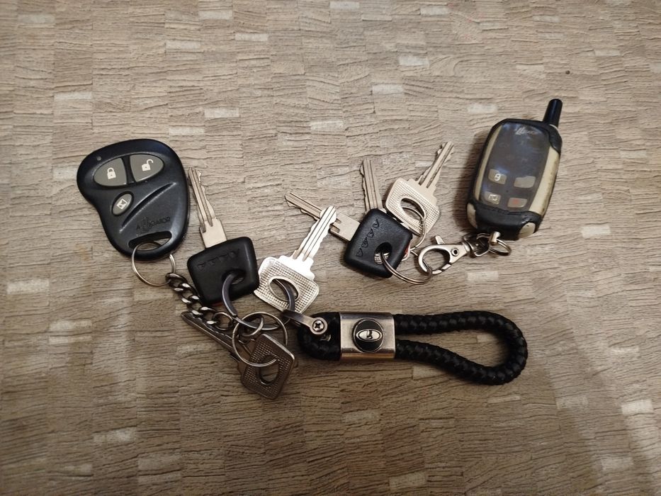 Продам ВАЗ универсал 21112