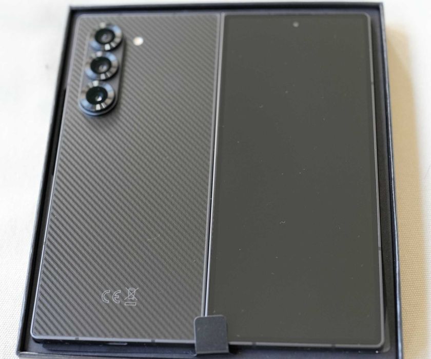 Samsung Galaxy Fold 6 - 512GB - Special Carbon Edition