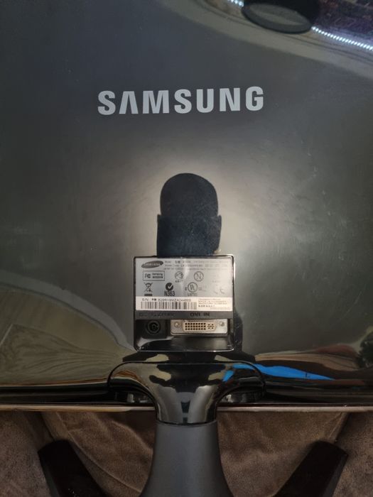 Монитор Samsung SyncMaster BX2235