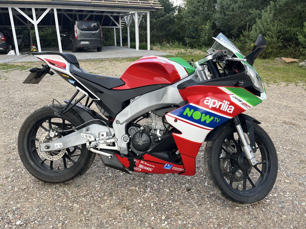 Aprilia rs4 125