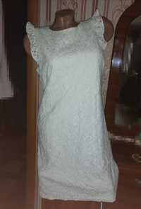 Белое платье. 44 размер
