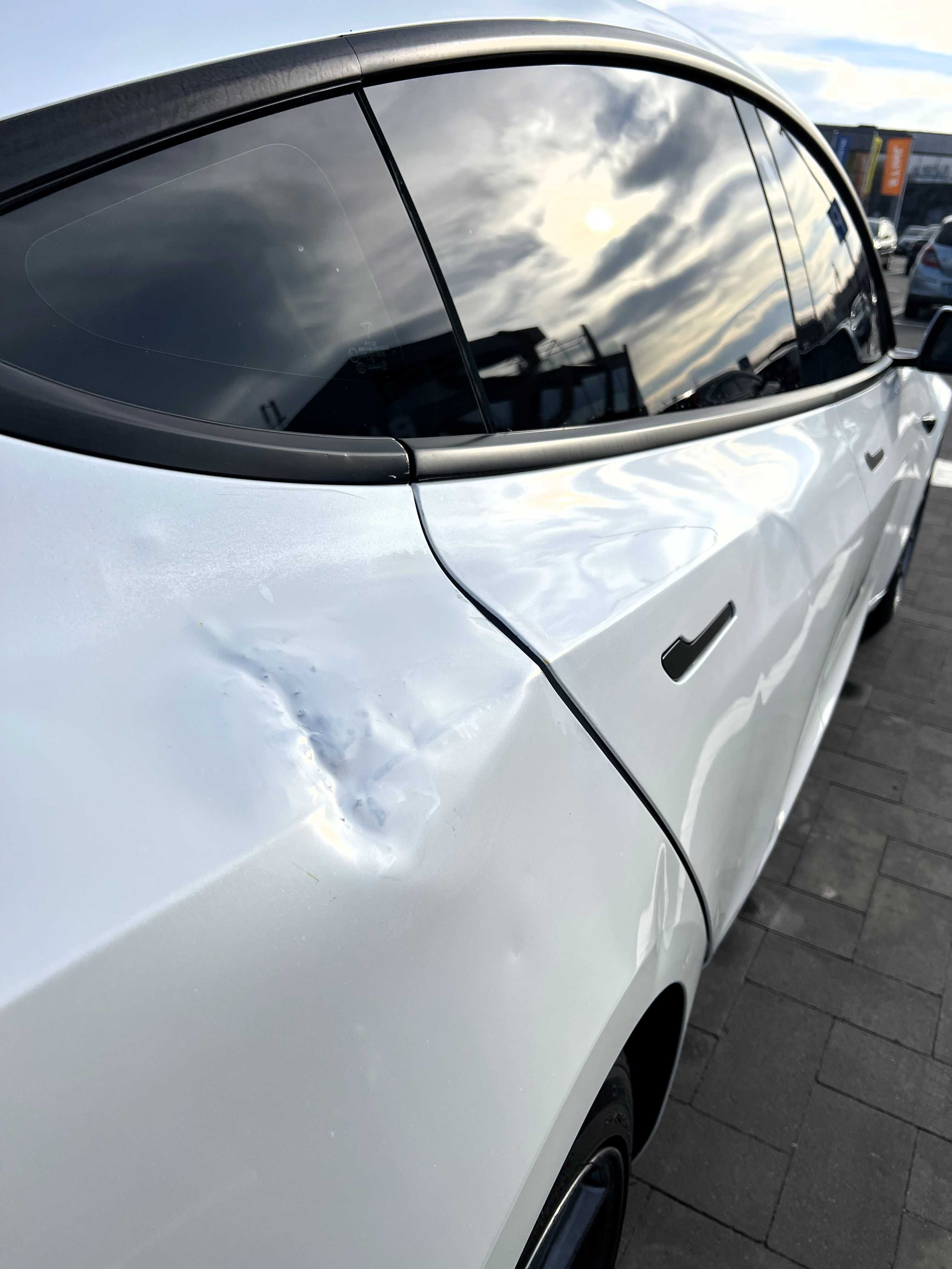 Tesla Model 3 Long Range Dual Motor AWD 2021 рік