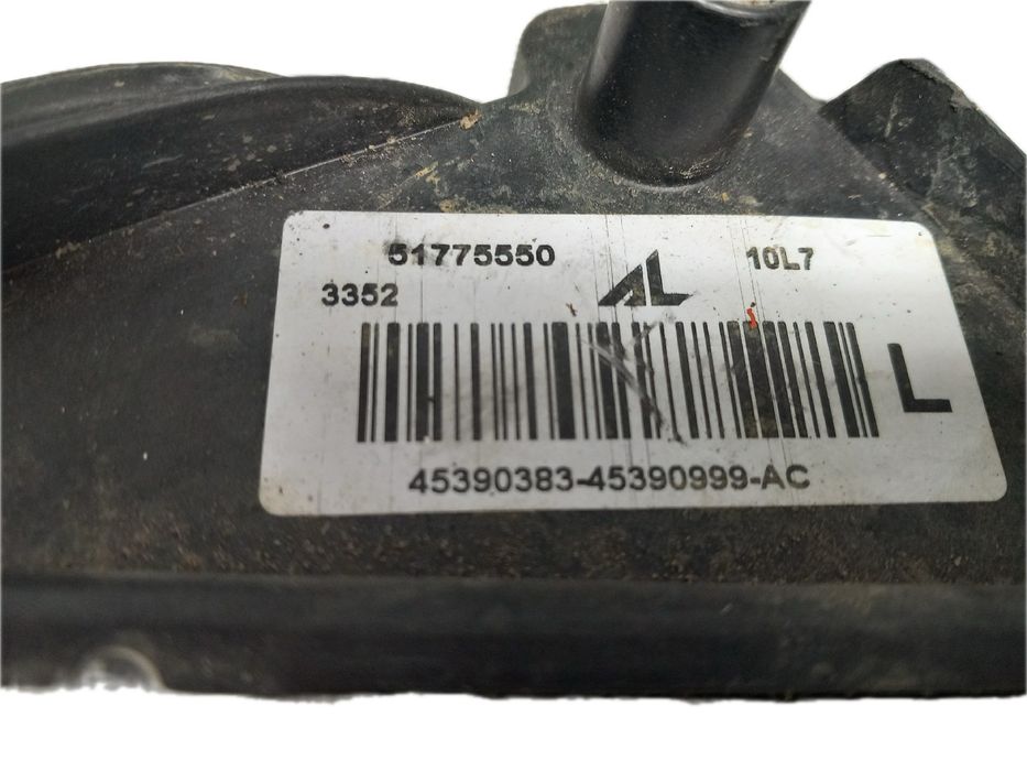 Farol nevoeiro frente esquerdo FIAT Bravo II (198_)