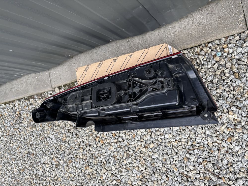 Lampa tył Toyota Proace City, Combo E, Berlingo IV