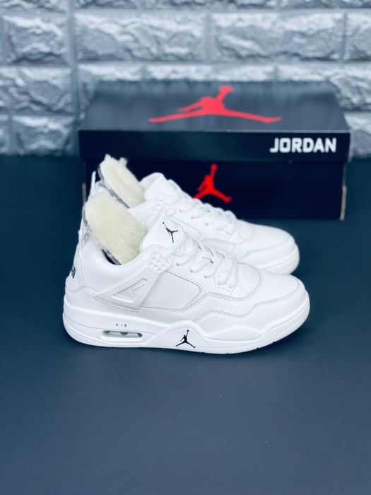 Nike Aura зимние белые мужские кроссовки Найк Аура / кросовки Найк /