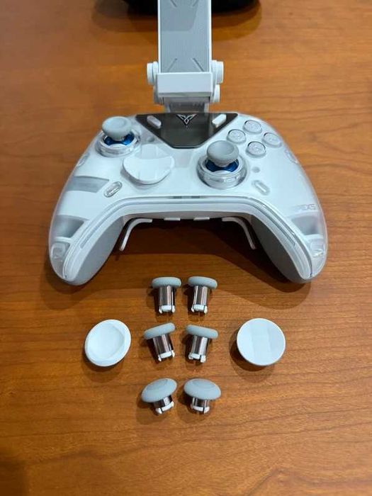 Comando Flydigi Apex 5 com Bolsa, Phone Mount e Replacement Sticks