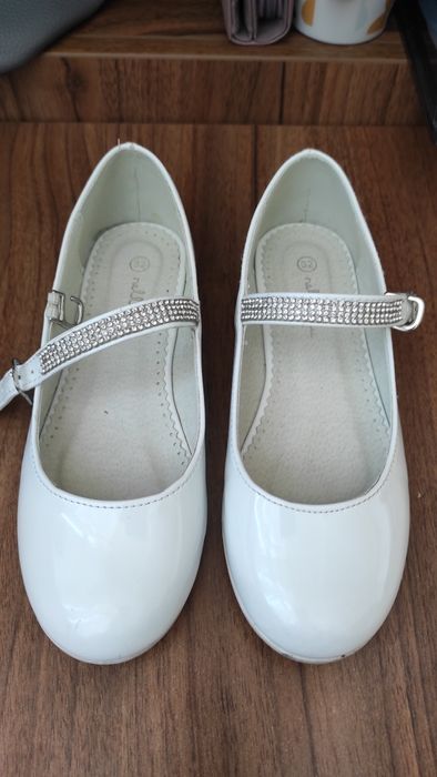 Buty lakierki r.32