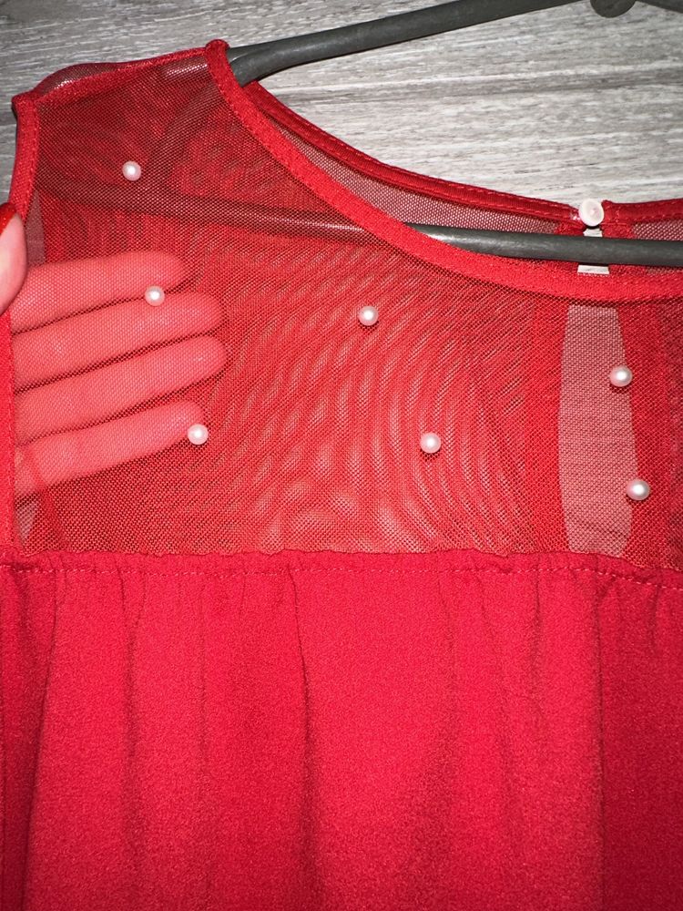 сукня goldi червоного кольору,з спущеним рукавчиком,розмір М/Л/ХЛ,нова