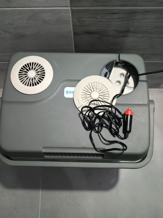 Lodówka turystyczna samochodowa 32 L