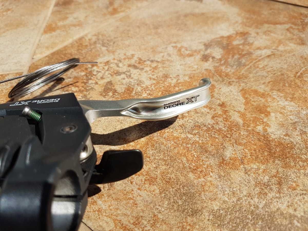 klamkomanetki Shimano DEORE XT, ST-M739, komplet