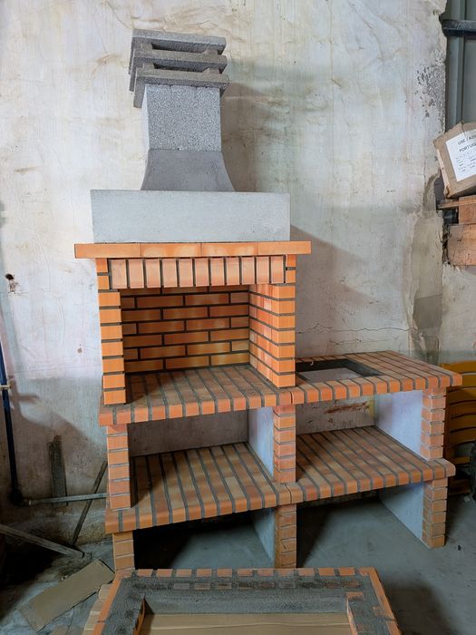 Churrasqueira com bancada