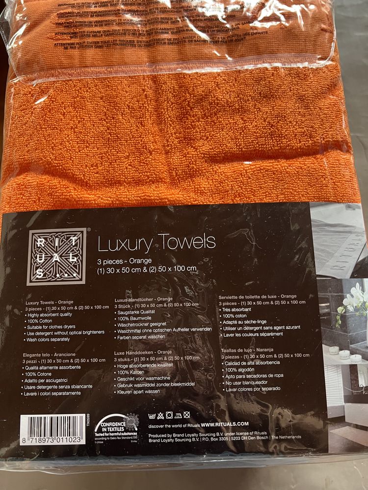 Lot de 6 conjuntos de toalhas  novas 1 x /30 x 50cm   2 x 50 x100 cm