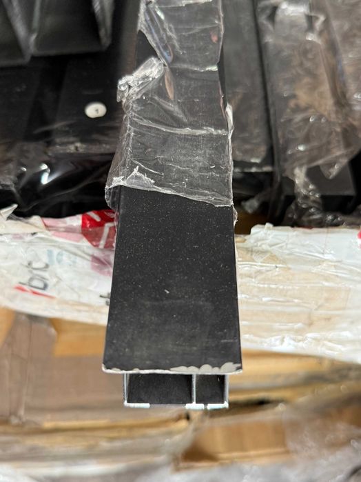 Stojak metalowy na drewno opałowe Kesser czarny