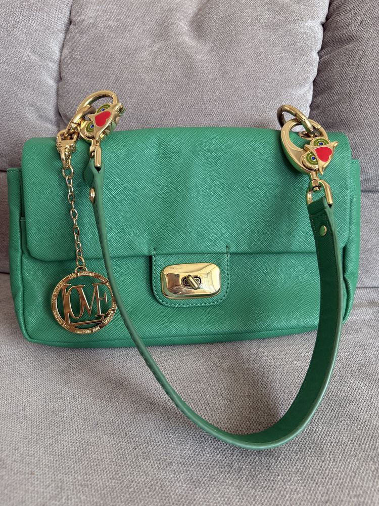 Оригінальна зелена сумка Love Moschino