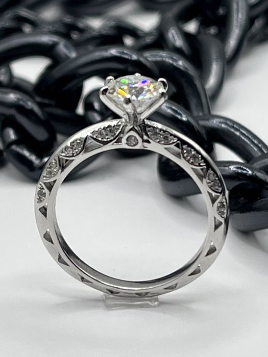 Кольцо серебряное с муассанитом, срібло, каблучка, кільце, серебро топ