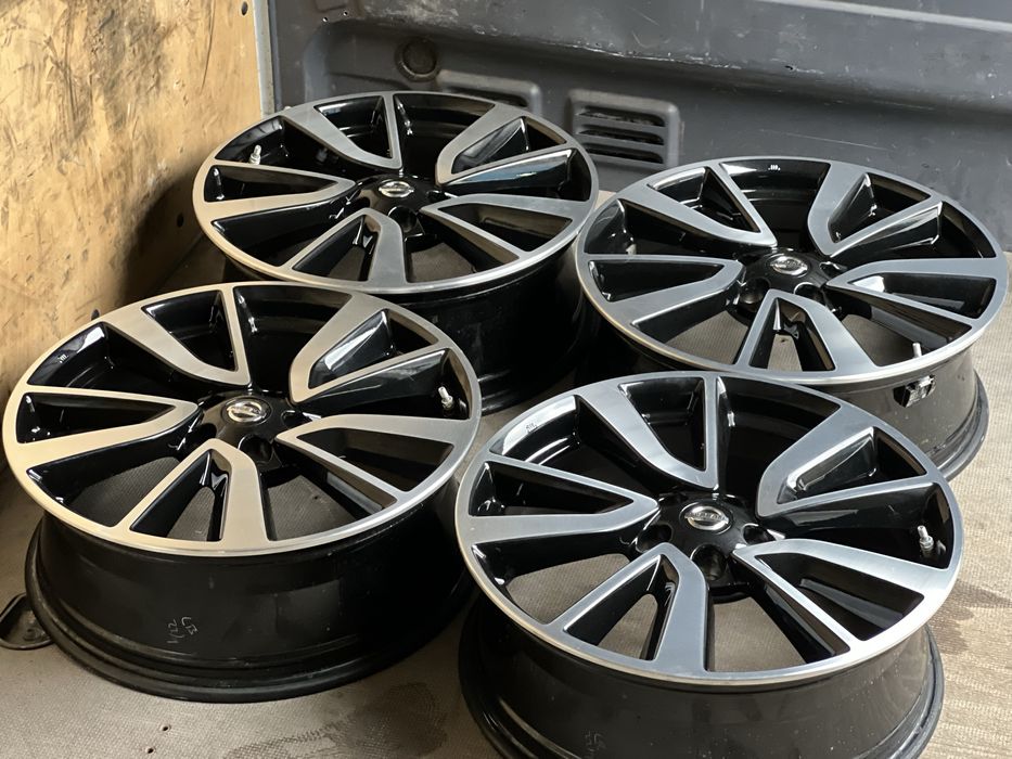 Оригінальні диски Nissan 5 114.3 R19 qashqai Rogue leaf Juke x trail