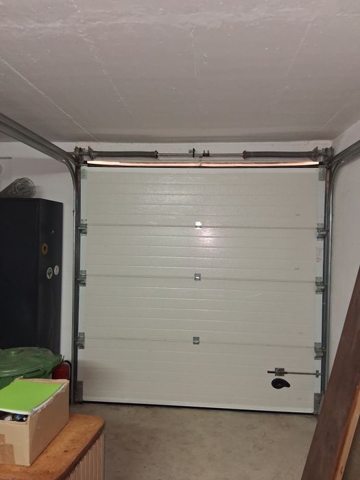 Portão seccionado usado