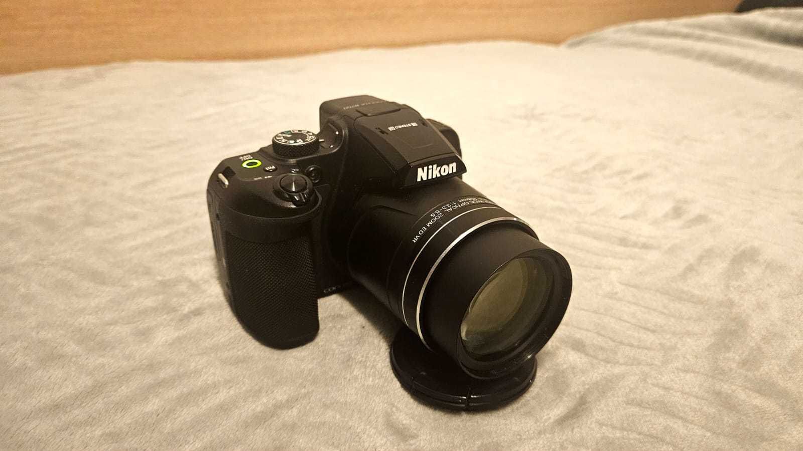 Nikon B700 Coolpix