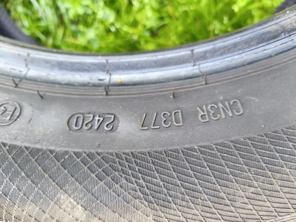 Continental WinterContact TS 850 P
Розмір: 215/55 R17 98V XL (Extra Lo