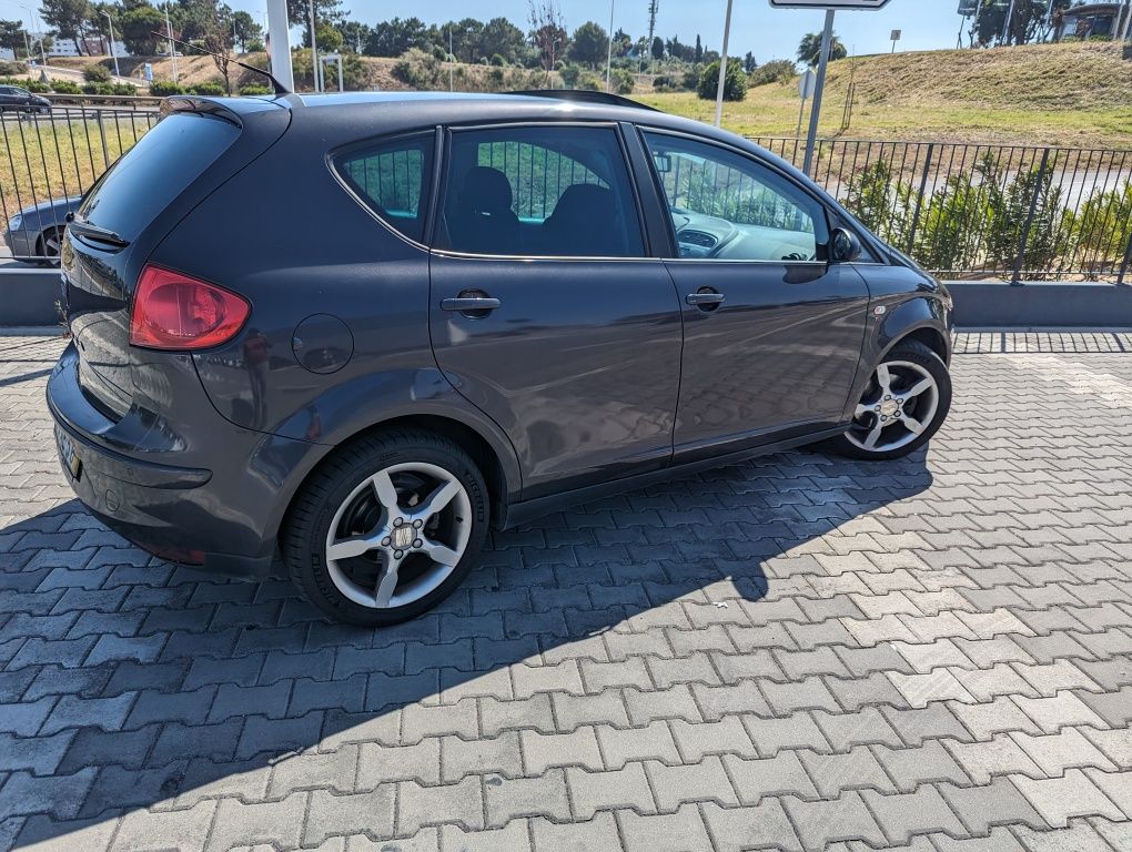 Seat Altea 2.0 TDI Sport Up Full Extras IUC antigo