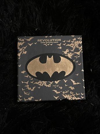 Make Up Revolution - Batman - rozświetlacz