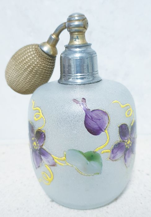 Lindo antigo frasco de perfume em vidro fosco esmaltado à mão