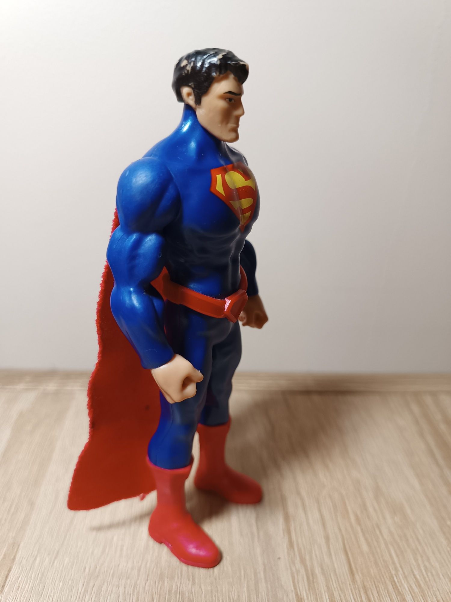 2015 Mattel Superman Figurka 6” - DC Comics with Red Felt Cape