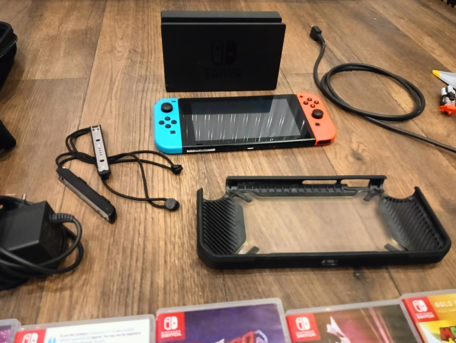 NINTENDO Switch Red & Blue