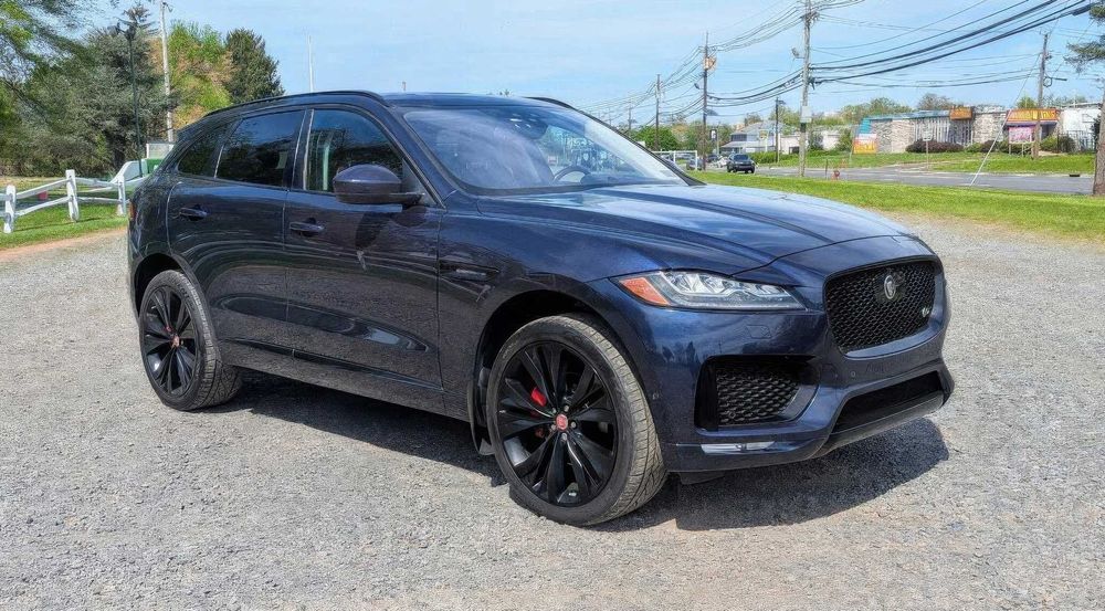 Jaguar F-PACE S      2018