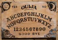 Ouija prezent spirytyzm wywoływanie duchów gra planszowa halloween