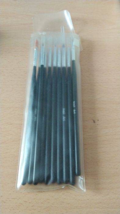 Lápis preto nail art