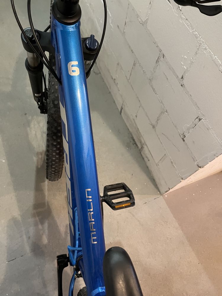 Rower Trek Marlin 6 Niebieski koła 27,5