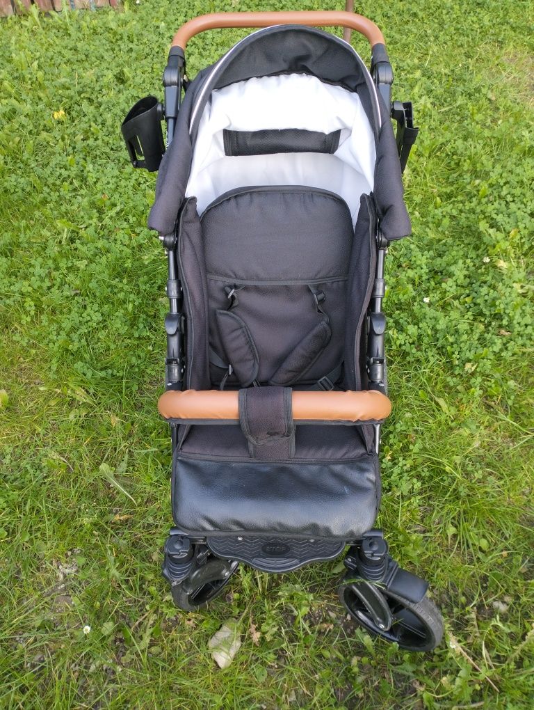 Wózek spacerowy Avetti Agile czarny