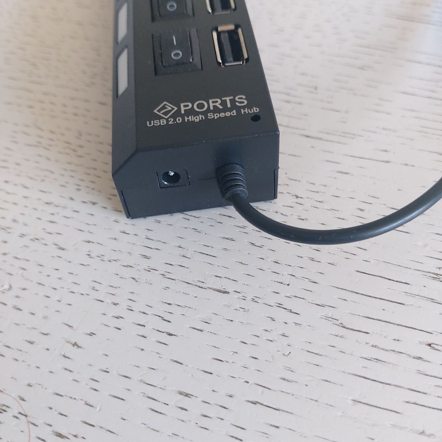 Port USB z wyłącznikami