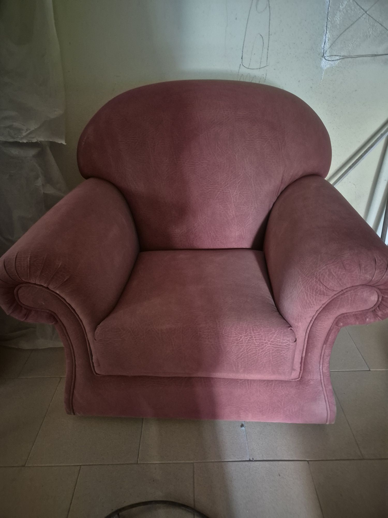 Sofás mais móvel de sala mais quadro